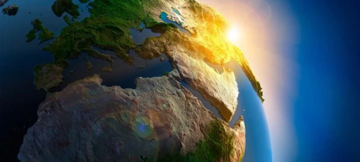 Ο Ιούλιος Βερν δεν έγραφε παραμύθια: Βουνά πιο μεγάλα και από το Έβερεστ είναι πιθανό να κρύβει μέσα της η Γη!